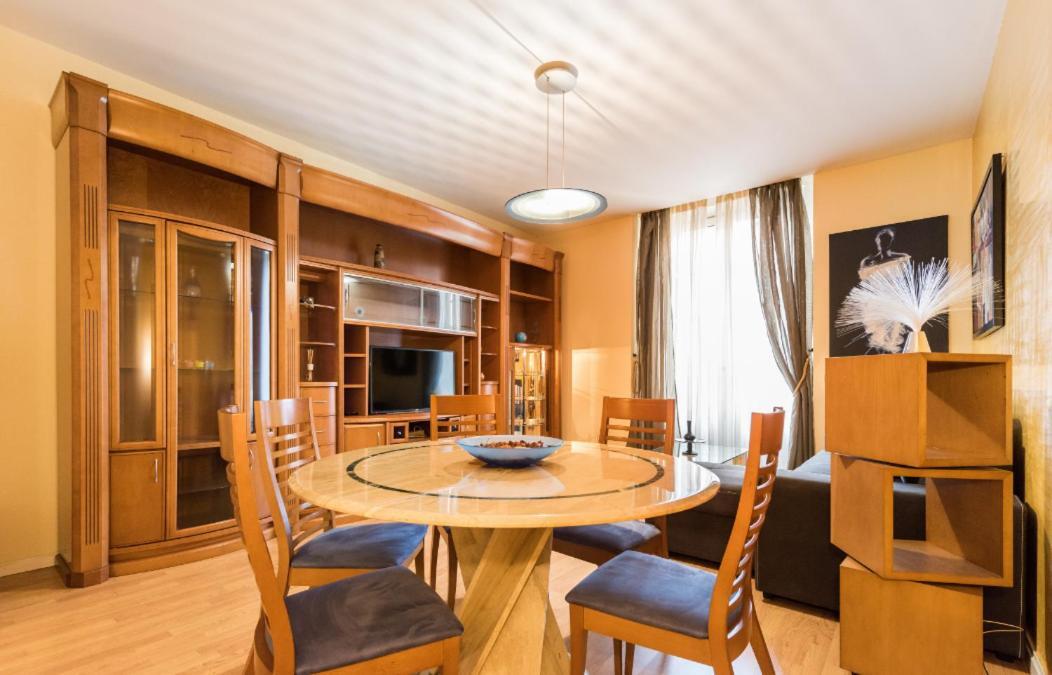 M&f Fuencarral Appartement Madrid